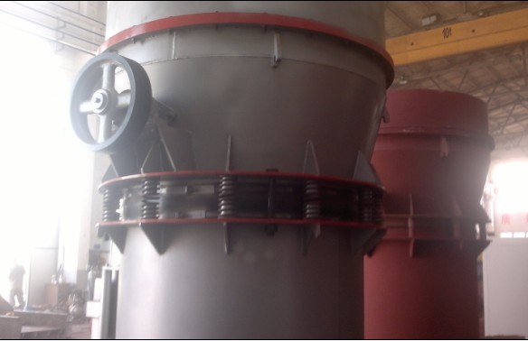 此次搭建的这条生产线正在有条不紊的运行着