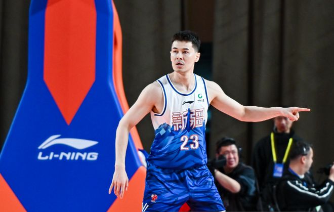 贺希宁率深圳双杀新疆豪取10连胜 新疆遭遇4连败