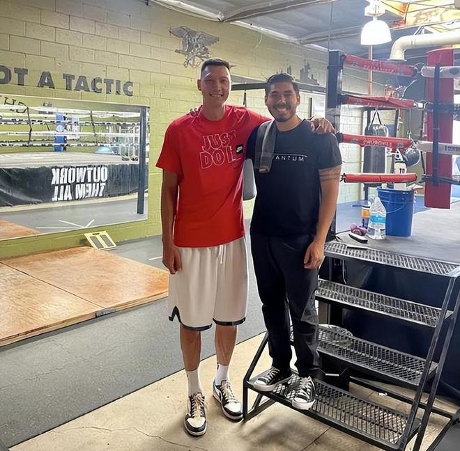 易建联洛杉矶豪宅遭山火焚毁 资产价值与风险博