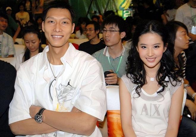 易建联洛杉矶豪宅遭山火焚毁 资产价值与风险博